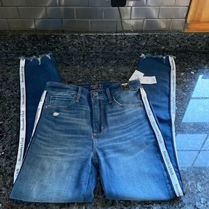 A&F High Rise Logo Skinny Jean